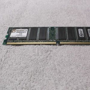 ValueRAM CE KVR400X64C3A/512 2.6 Kingston 721303 SN: 404290584